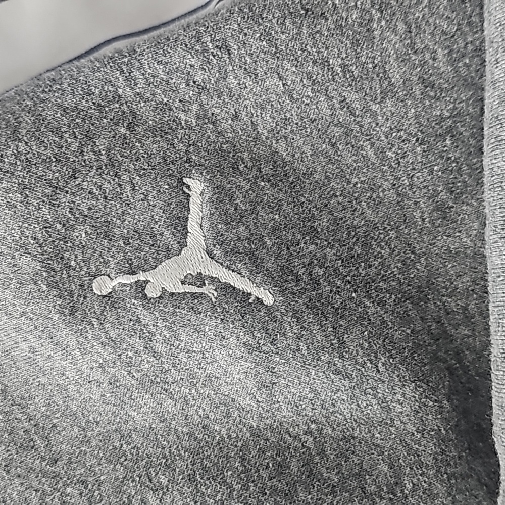 Jordan sweatpants - Picture 2 of 4